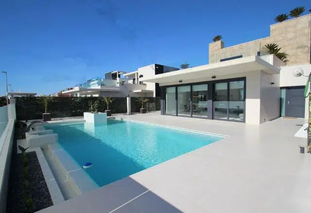Villa met 4 slaapkamers in Orihuela Costa - 1/10