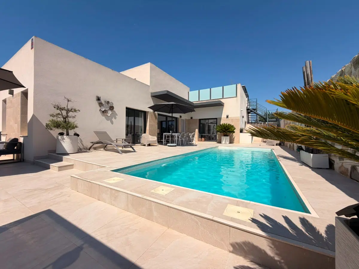 Semi-detached house with 3 bedrooms in Daya Nueva - 1/10